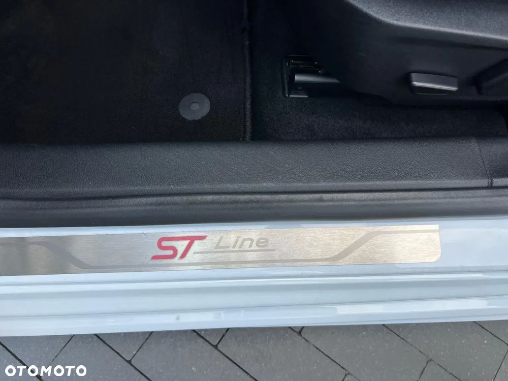 Ford Focus 1.0 EcoBoost Start-Stopp-System ST-LINE STYLE - 21