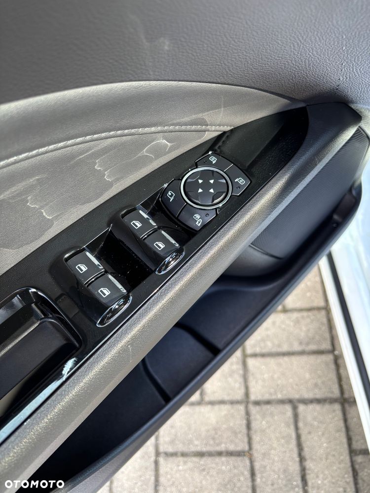 Ford Mondeo 2.0 EcoBlue Titanium - 12