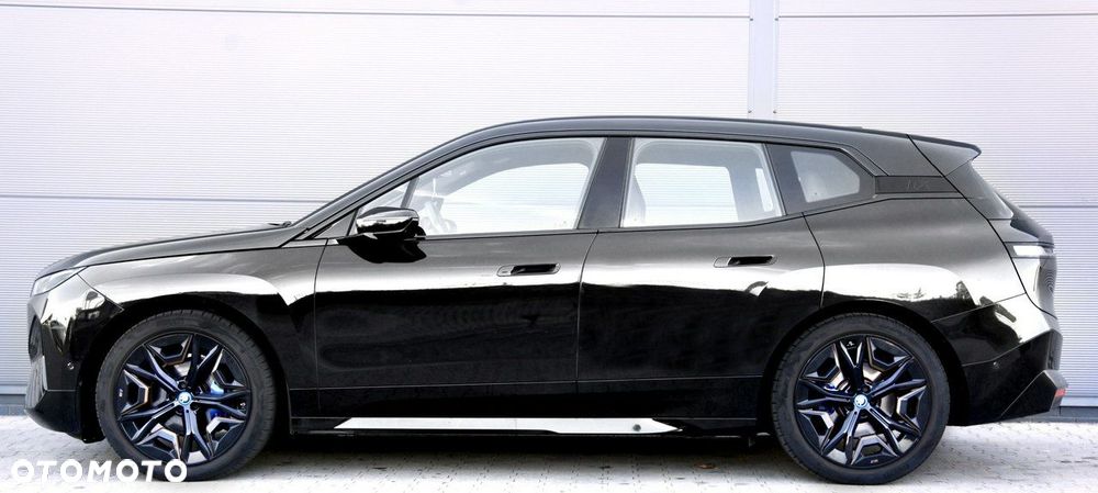 BMW iX xDrive40 76.6kWh Signature - 6