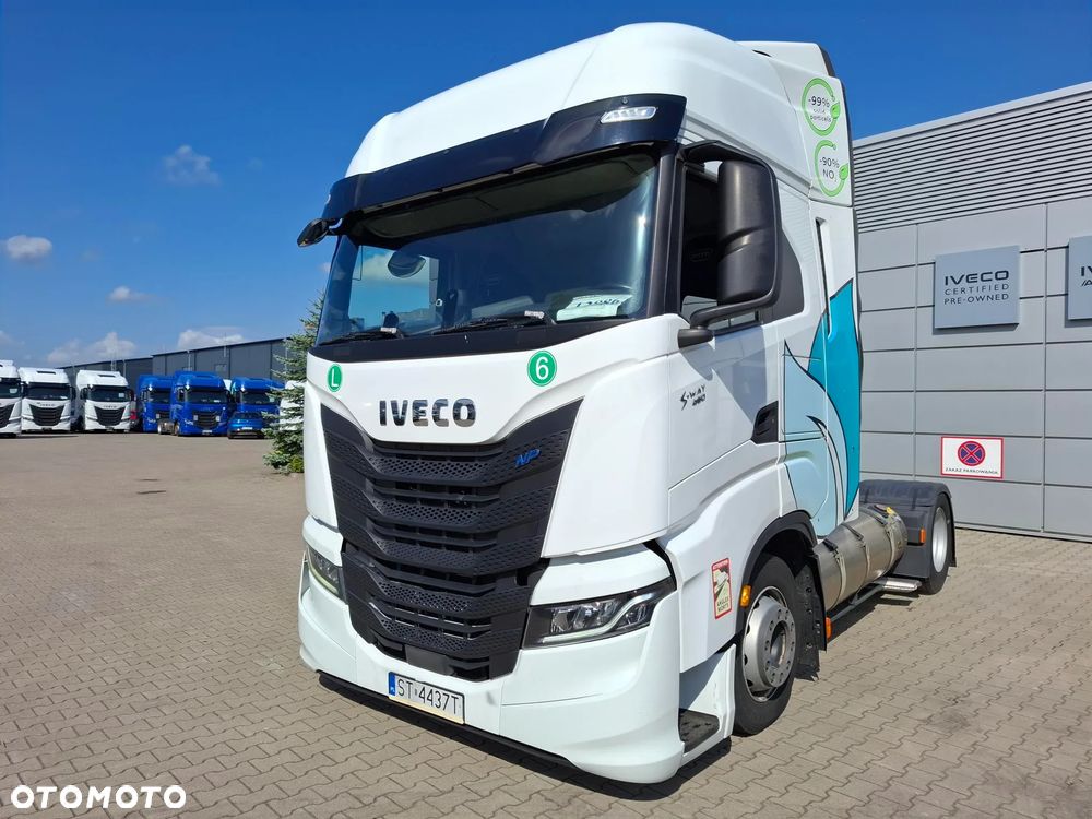 Iveco AS440S46T