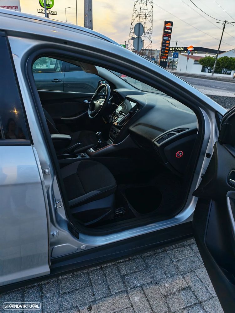 Ford Focus SW 1.6 TDCi Titanium - 10