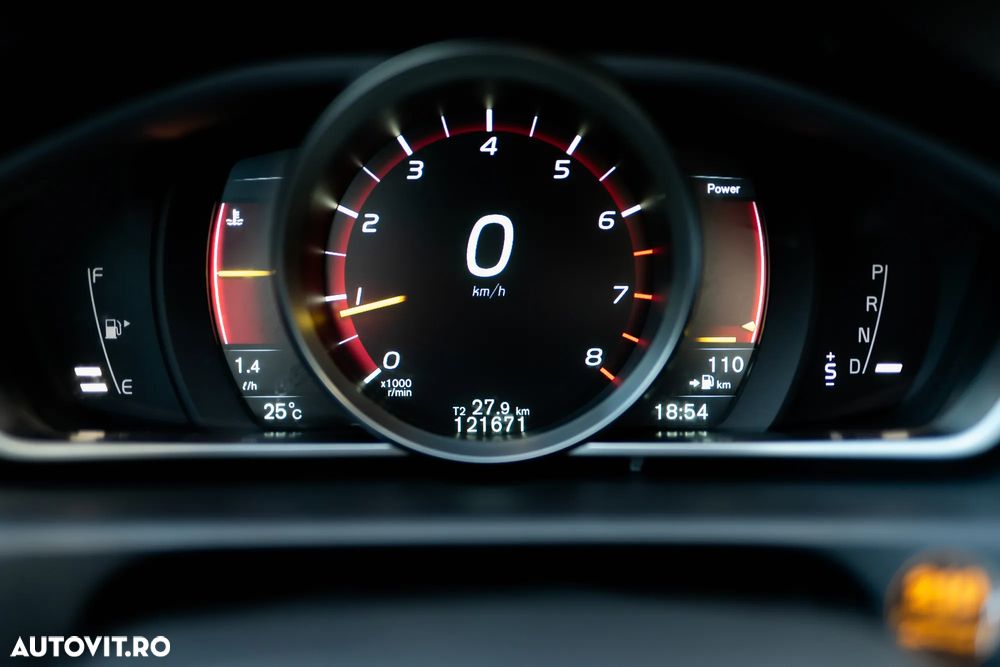 Volvo V40 T4 Powershift Momentum - 20