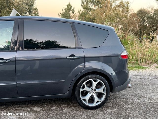 Ford S-Max 2.0 TDCi Titanium 7L - 4
