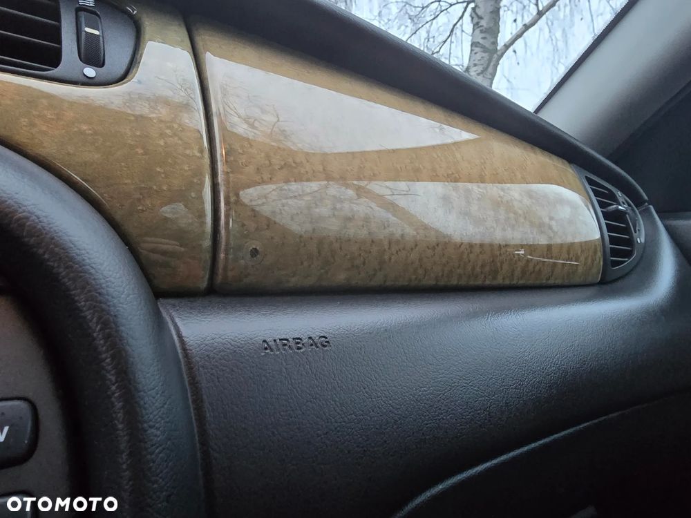 Jaguar X-Type 3.0 V6 4x4 Sport - 25