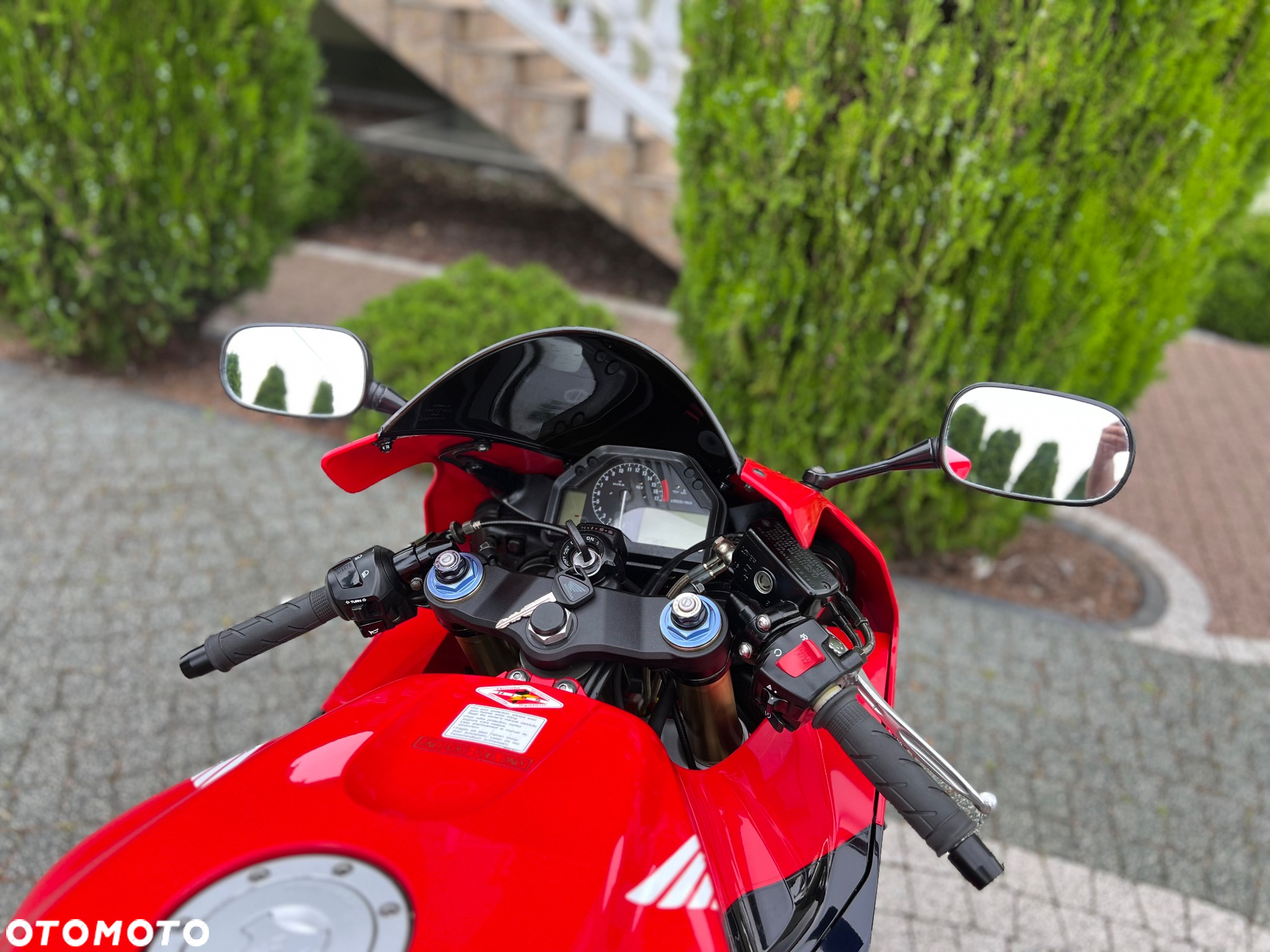Honda CBR - 16
