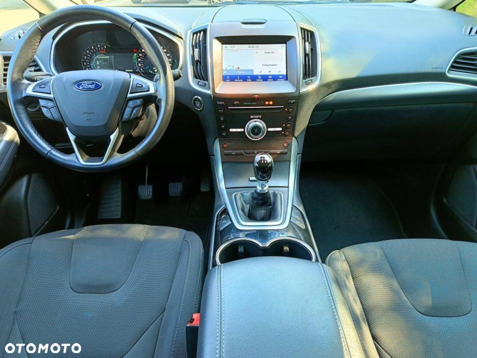 Ford S-Max - 10