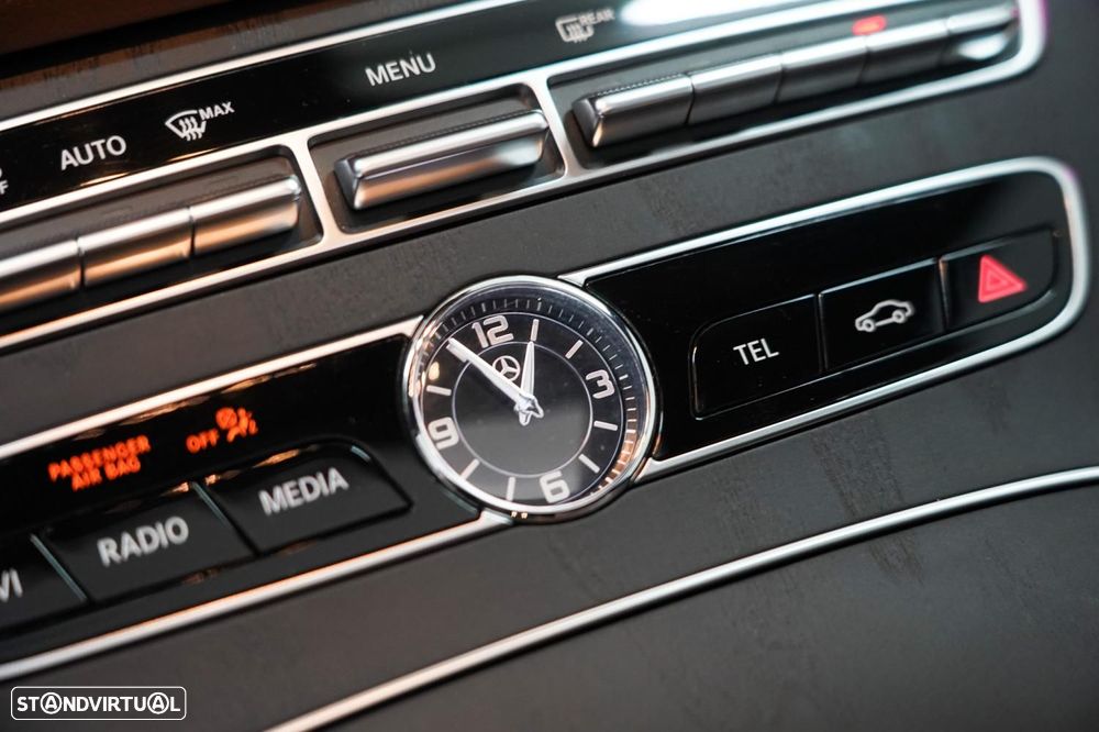 Mercedes-Benz E 220 d AMG Line - 16