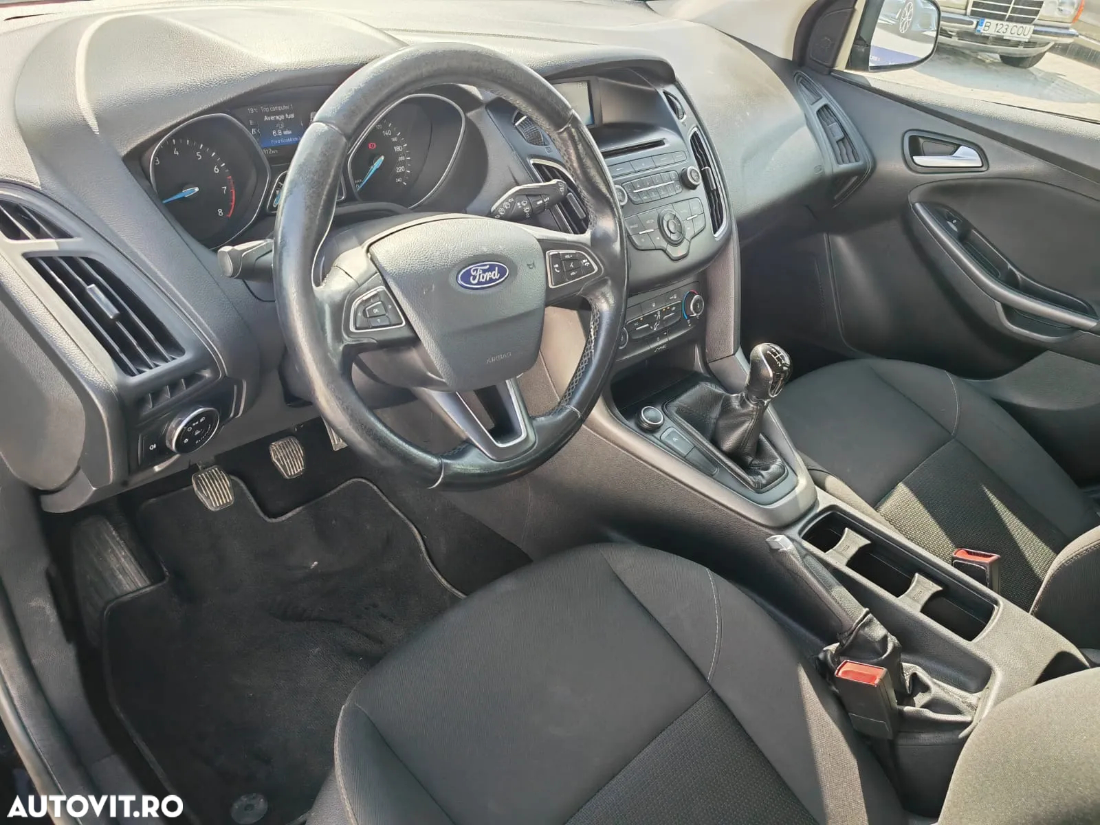 Ford Focus 1.0 EcoBoost Trend - 12