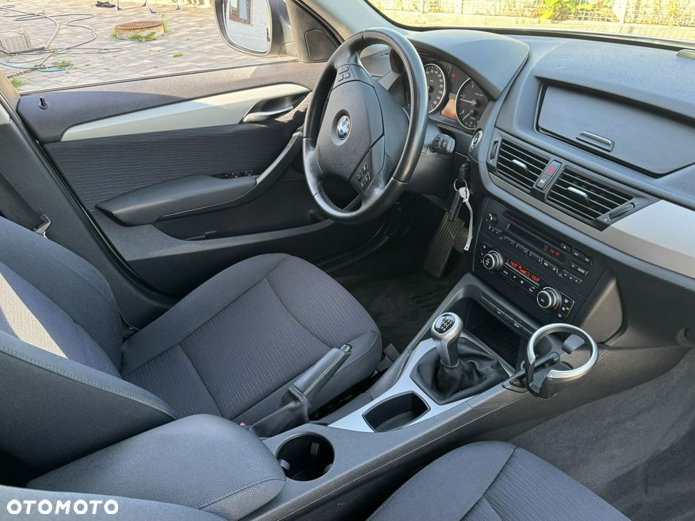 BMW X1 sDrive18d Sport Line - 9