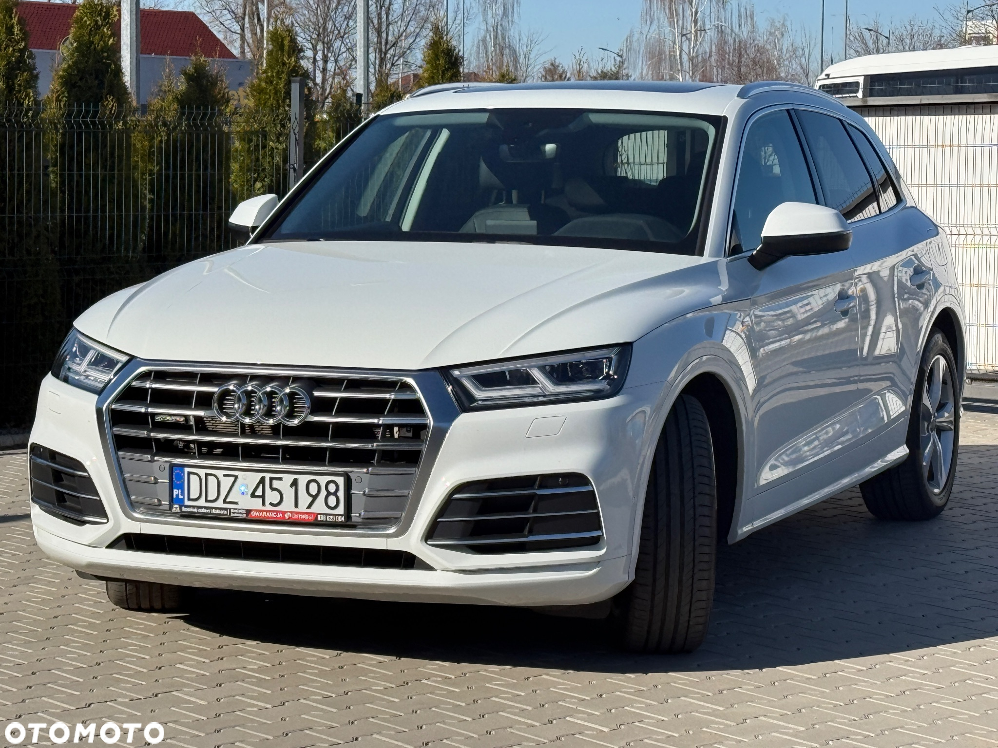 Audi Q5 50 TFSIe quattro S tronic S line - 4