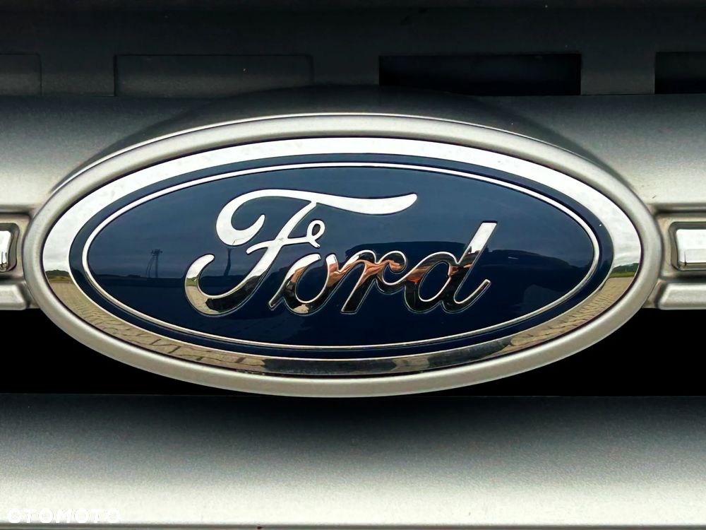 Ford Kuga 2.0 TDCi AWD Titanium - 40