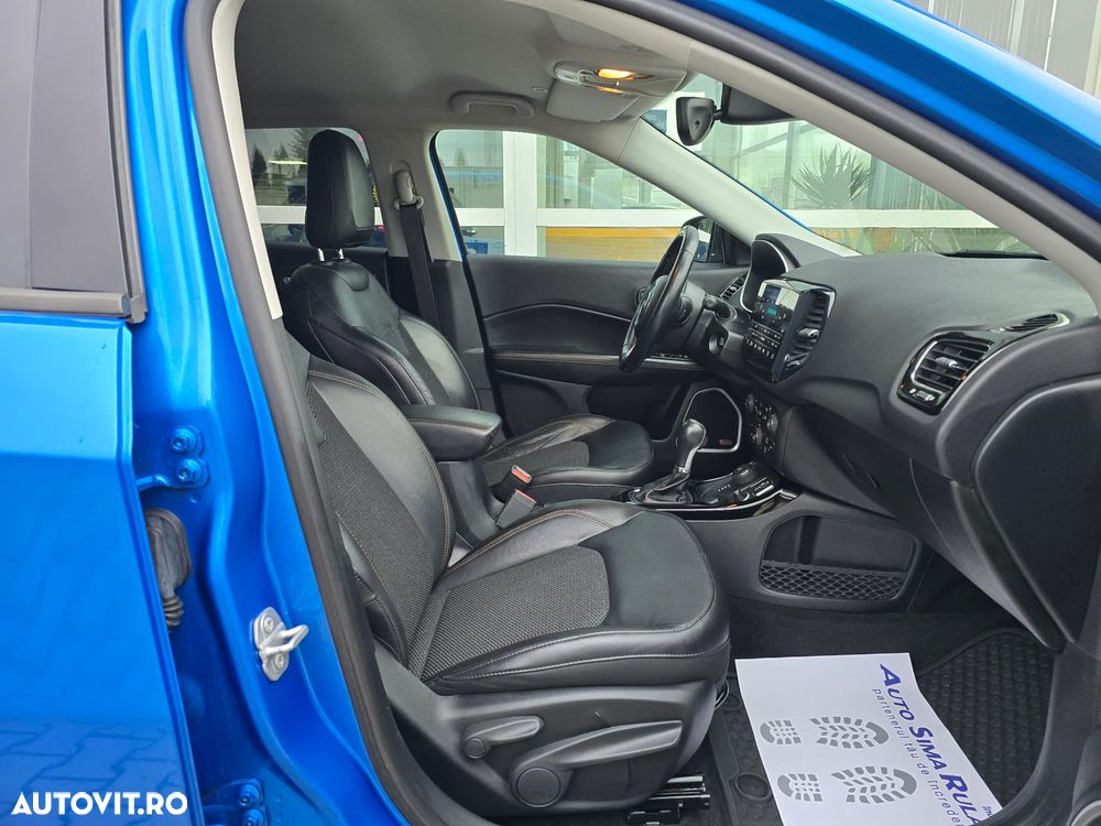 Jeep Compass - 10
