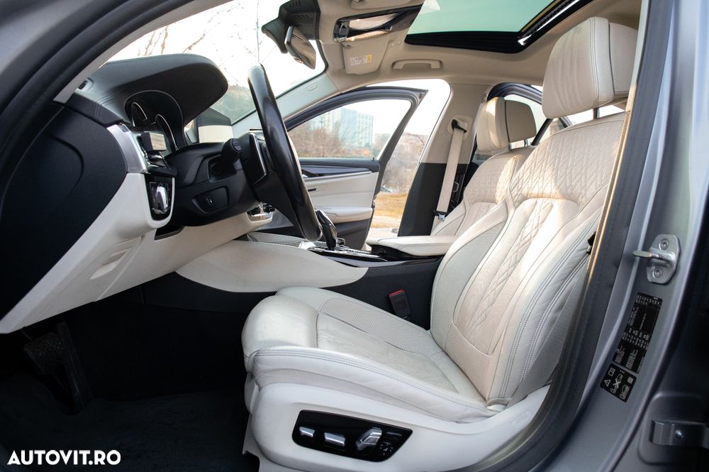 BMW Seria 5 540i xDrive AT - 16