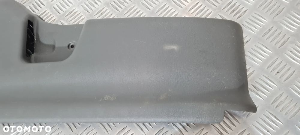 Suzuki Jimny Osłona Fotela Prawy Przód - 13