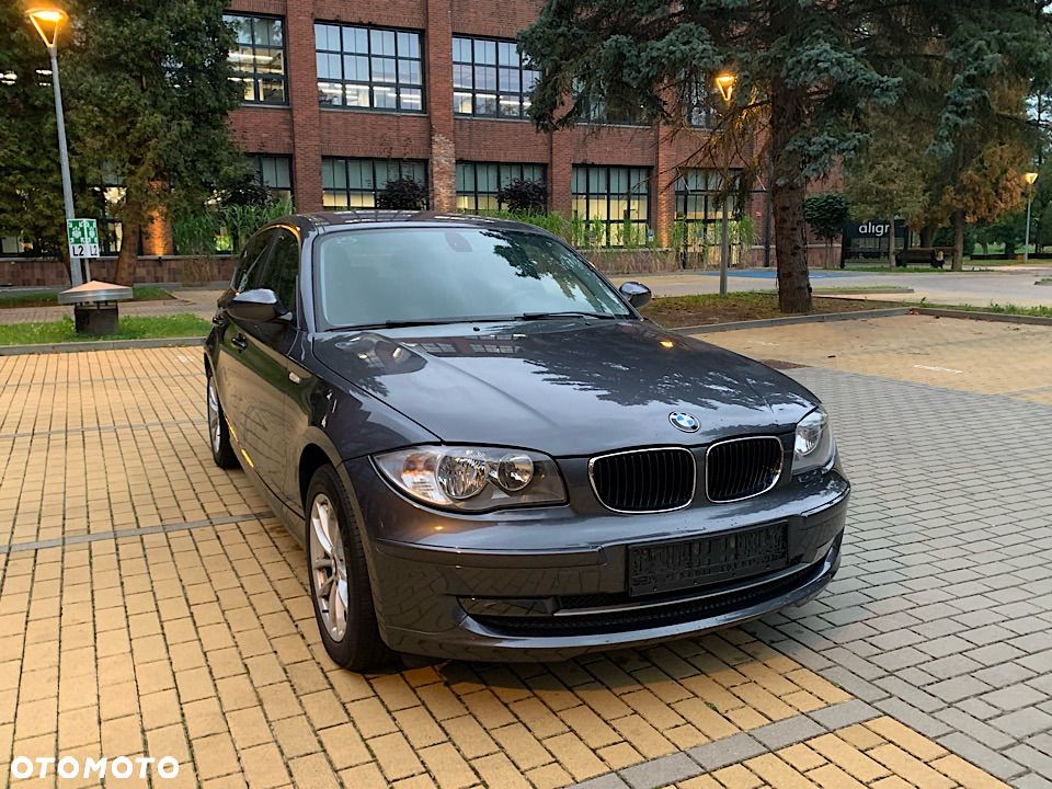 BMW Seria 1 120i - 2