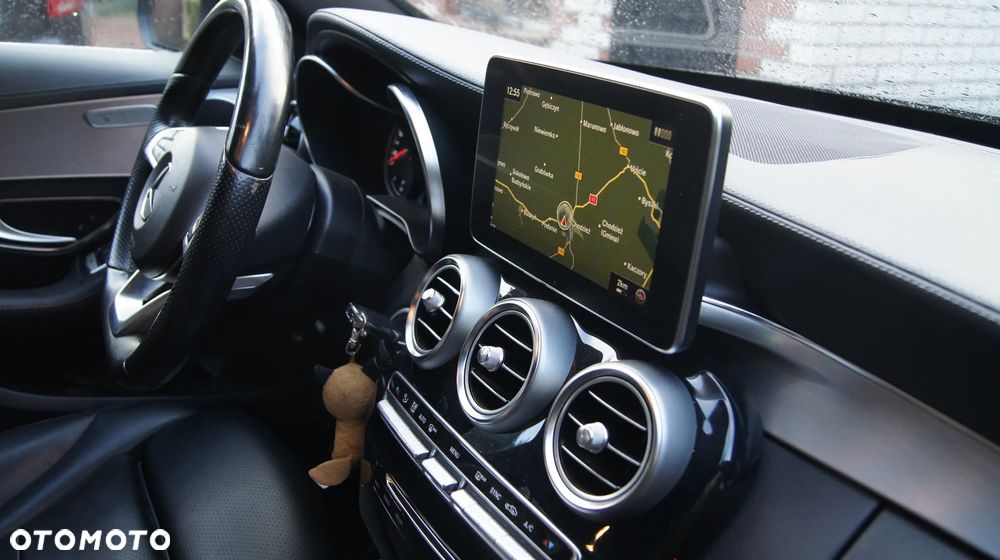 Mercedes-Benz Klasa C 200 T AMG Line - 30