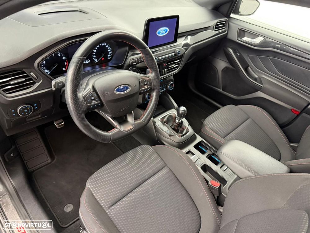 Ford Focus 1.0 EcoBoost ST-Line - 11