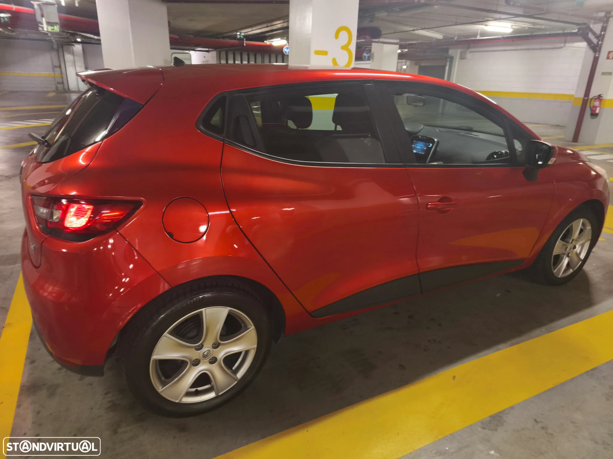Renault Clio 1.5 dCi Dynamique S - 16