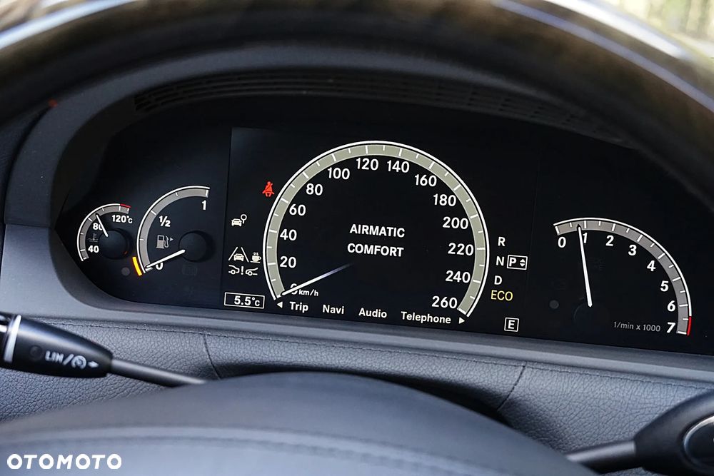 Mercedes-Benz CL 500 4Matic (BlueEFFICIENCY) 7G-TRONIC Grand Edition - 28