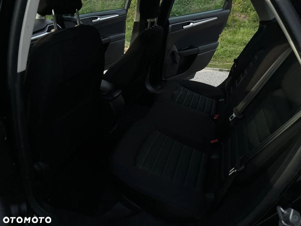 Ford Mondeo - 21
