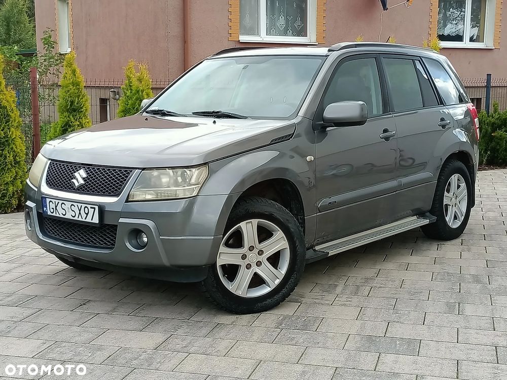 Suzuki Grand Vitara 2.0 De luxe - 1
