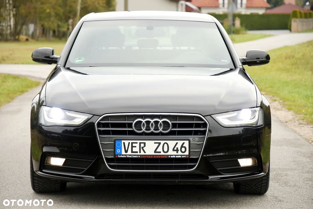 Audi A4 Limousine 1.8 TFSI S line Sportpaket - 13