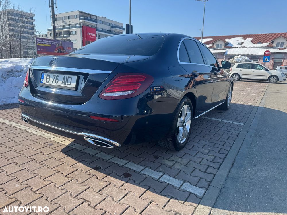 Mercedes-Benz E 220 d 4MATIC Aut. - 36