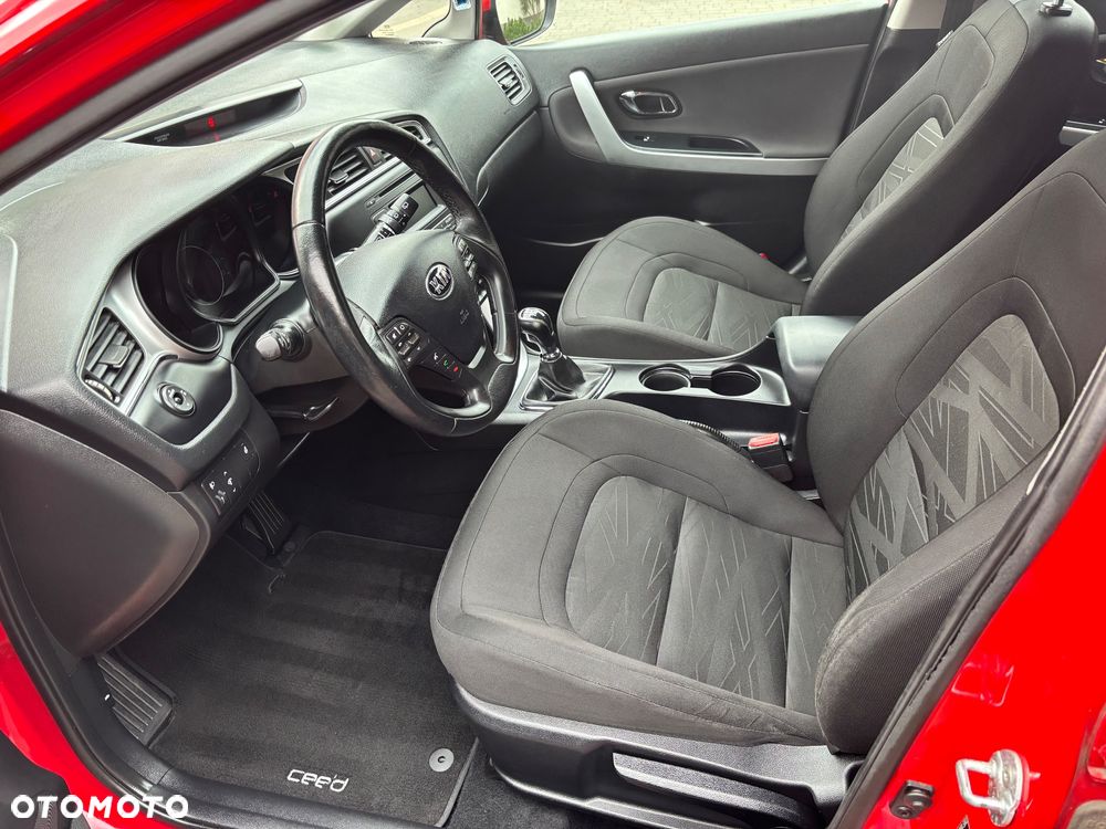 Kia Ceed 1.6 GDI Edition 7 - 11