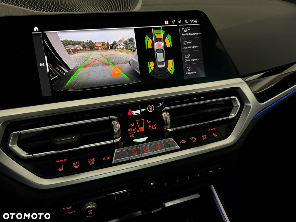 BMW Seria 3 320d Sport Line - 35