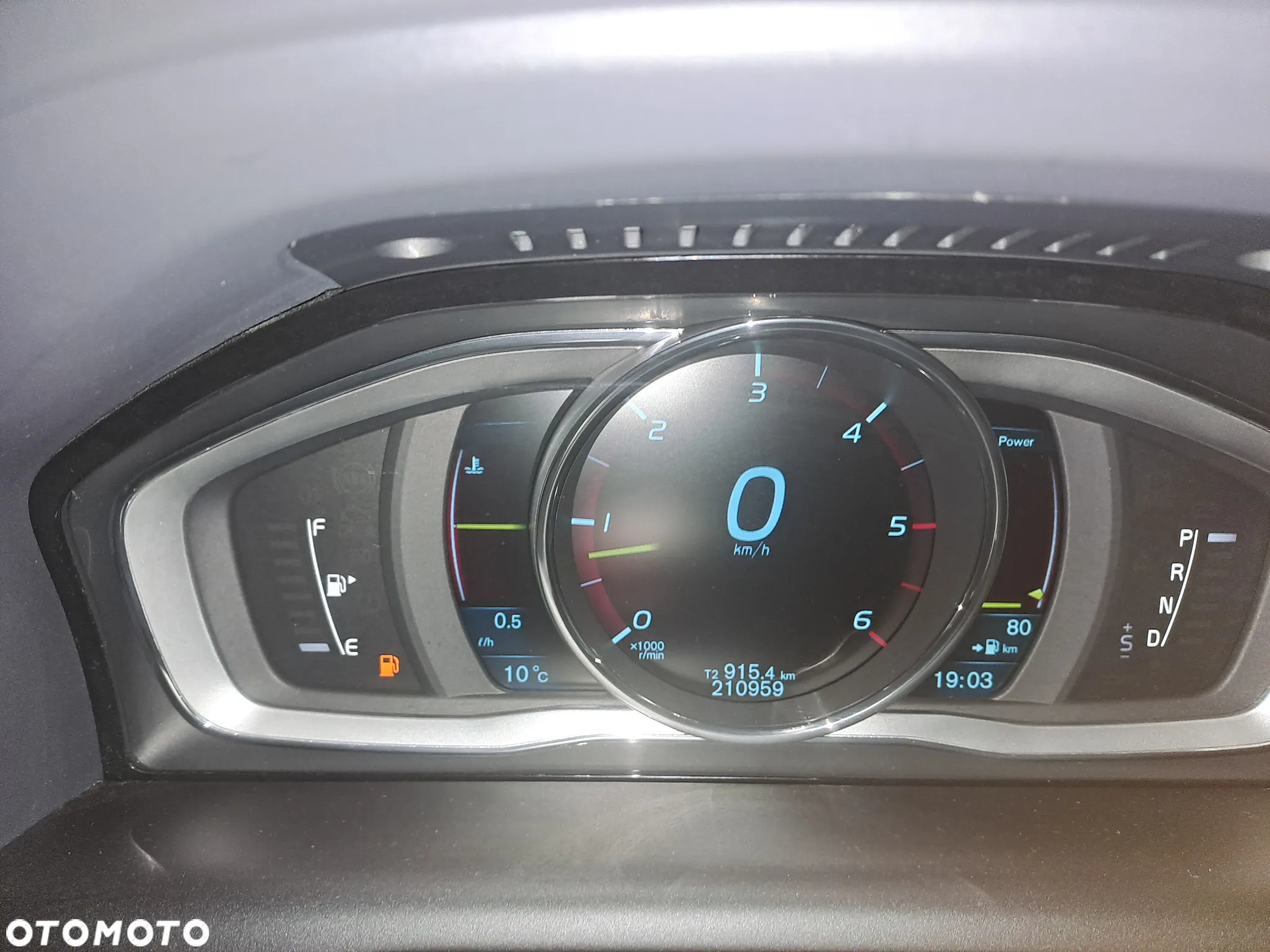 Volvo XC 60 D5 AWD RDesign - 13