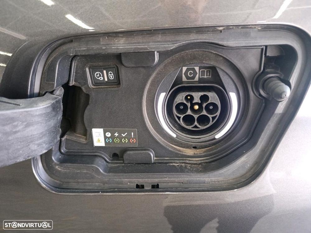 Peugeot 3008 1.6 Hybrid Active Pack e-EAT8 - 11
