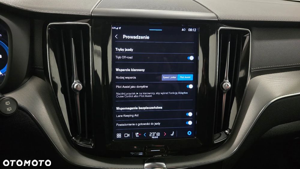Volvo XC 60 B4 D AWD Ultimate Dark - 34