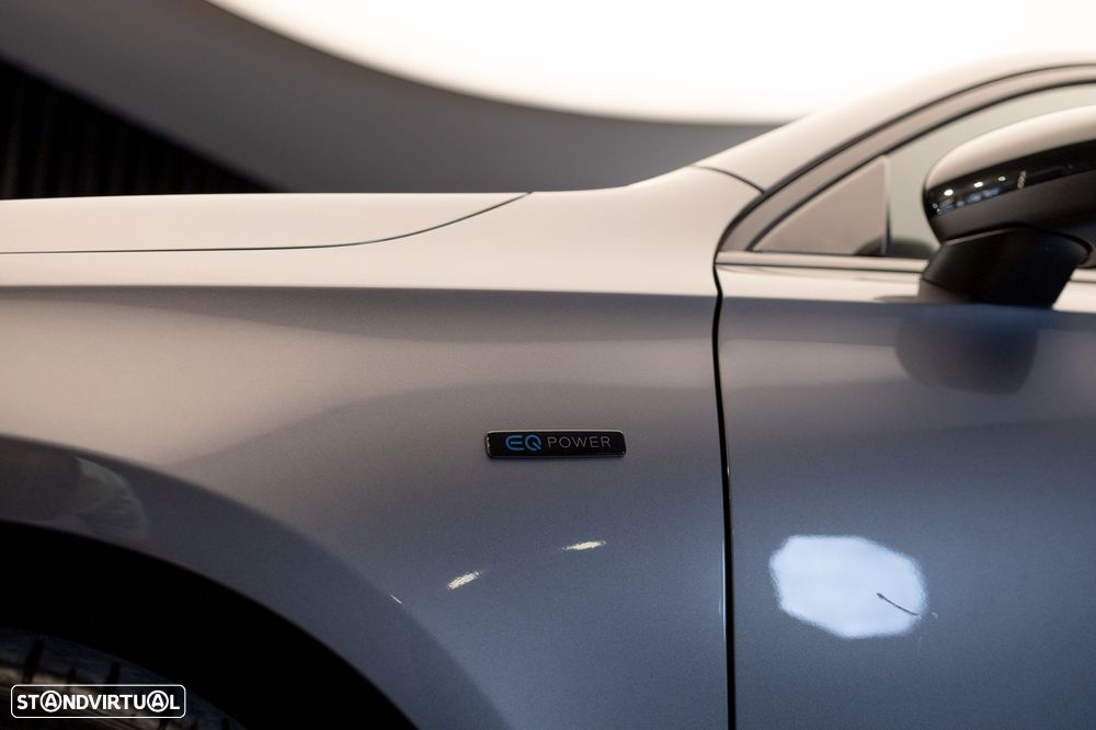 Mercedes-Benz A 250 e AMG Line - 10