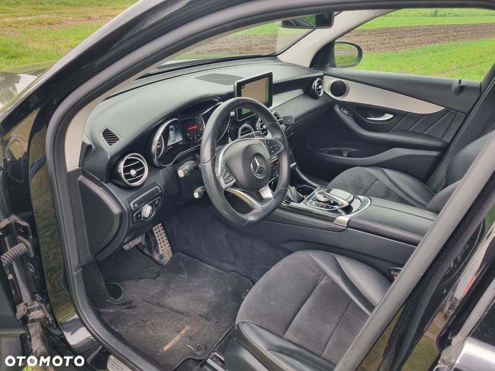 Mercedes-Benz GLC 250 d 4Matic 9G-TRONIC AMG Line - 8