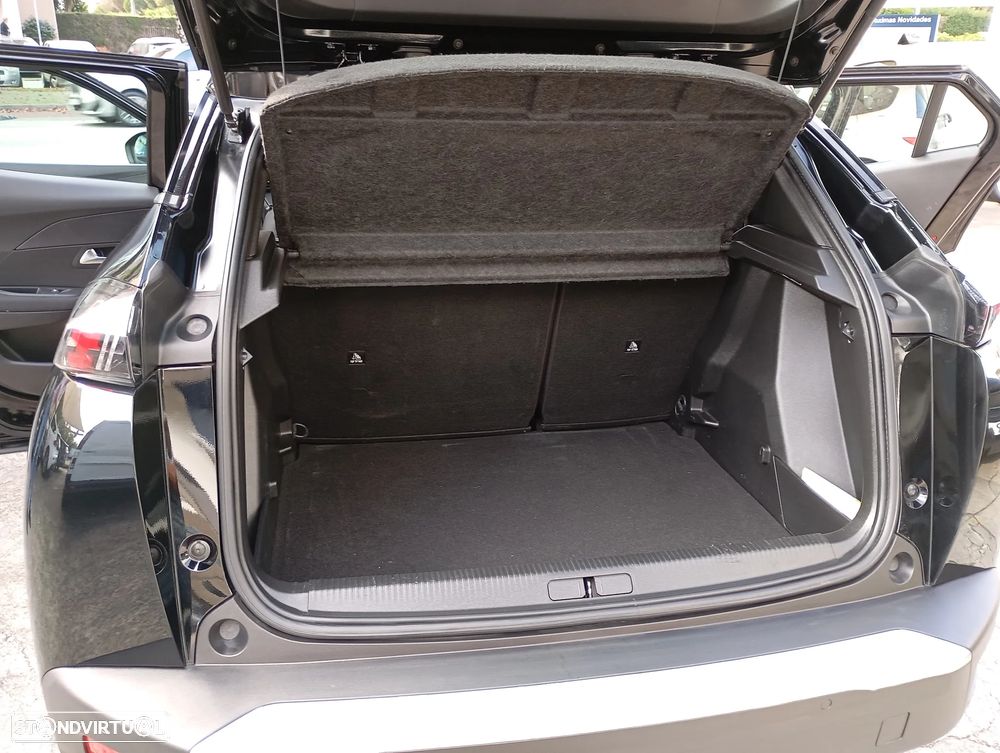 Peugeot 2008 1.2 PureTech Active Pack EAT8 - 12