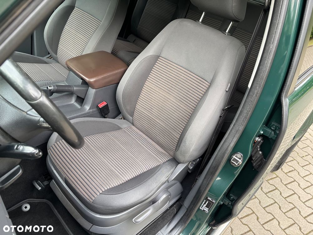 Volkswagen Amarok - 18