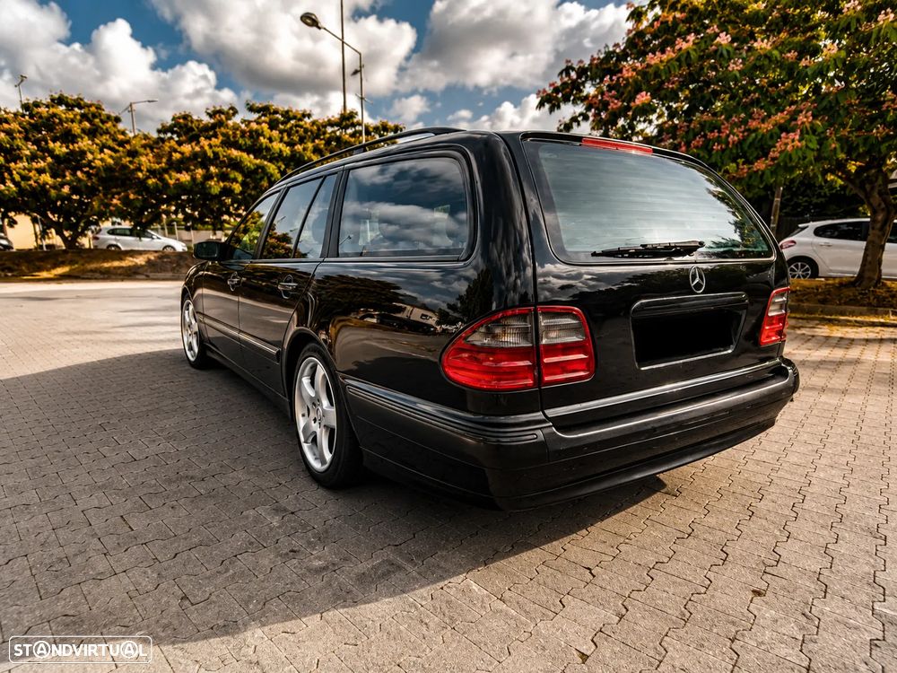 Mercedes-Benz E 270 - 4