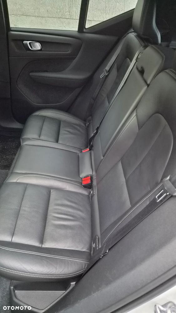 Volvo XC 40 - 28
