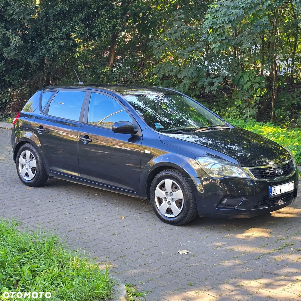 Kia Ceed Cee'd 1.6 Comfort - 1