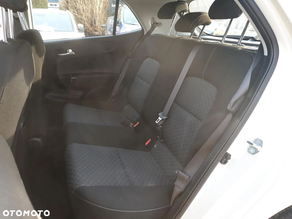 Kia Picanto 1.0 GDI L AMT - 16