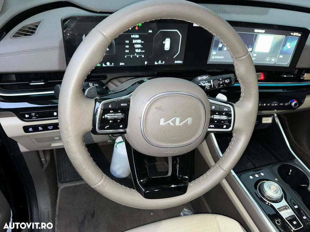 Kia Carnival - 10