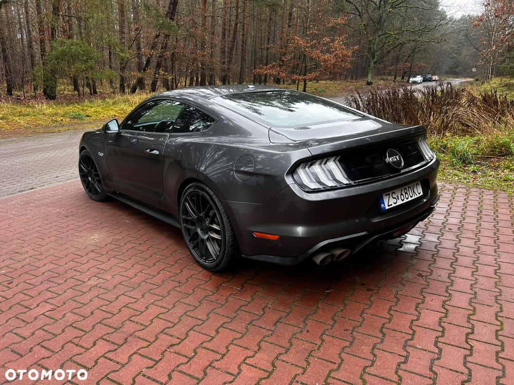 Ford Mustang - 7