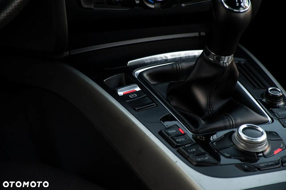 Audi A4 Limousine 2.0 TDI DPF Ambiente - 35