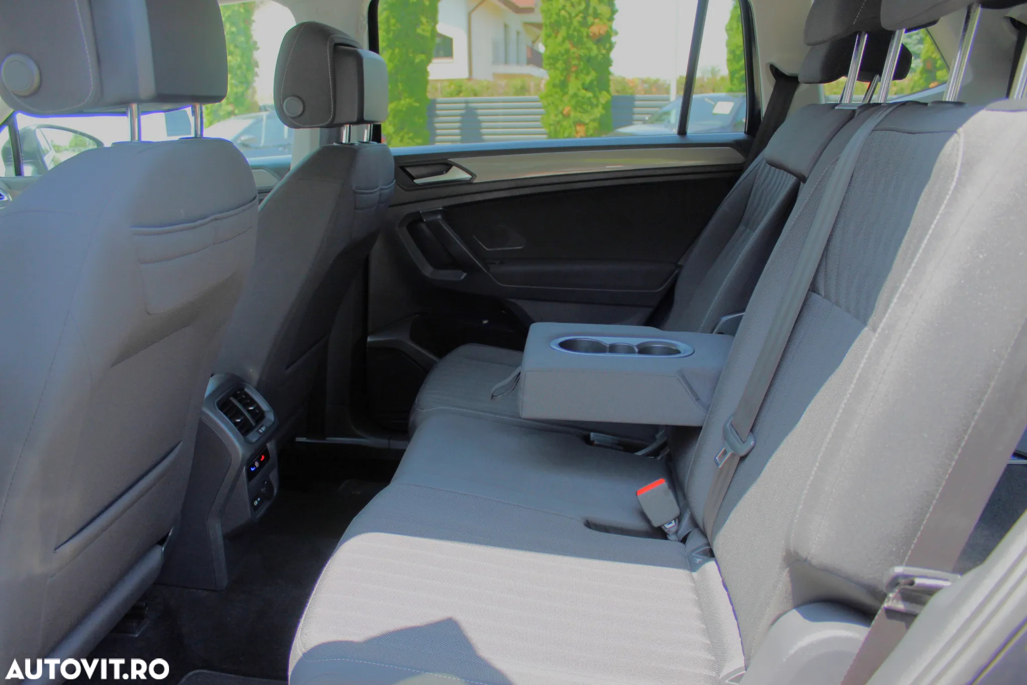 Volkswagen Tiguan Allspace 2.0 TDI 4Mot DSG Life - 14