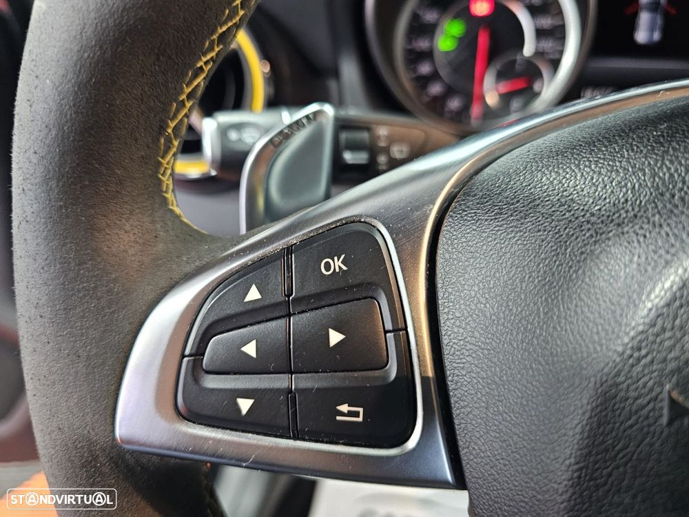 Mercedes-Benz A 45 AMG 4-Matic - 16