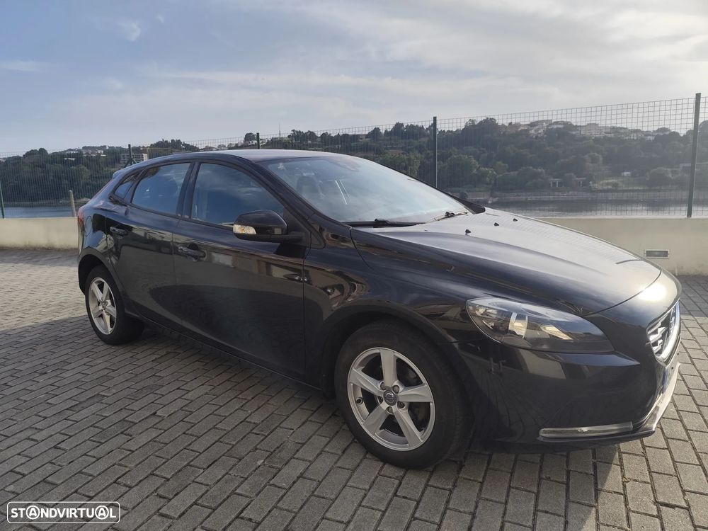 Volvo V40 2.0 D2 Kinetic Eco - 4