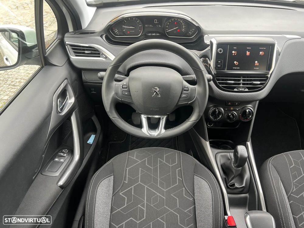 Peugeot 2008 1.2 VTi Active - 22