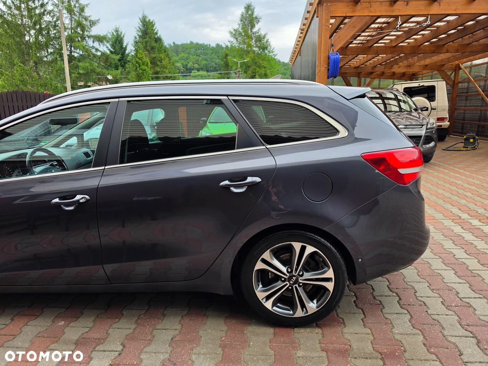 Kia Ceed 1.6 CRDi 136 ISG Platinum Edition - 14