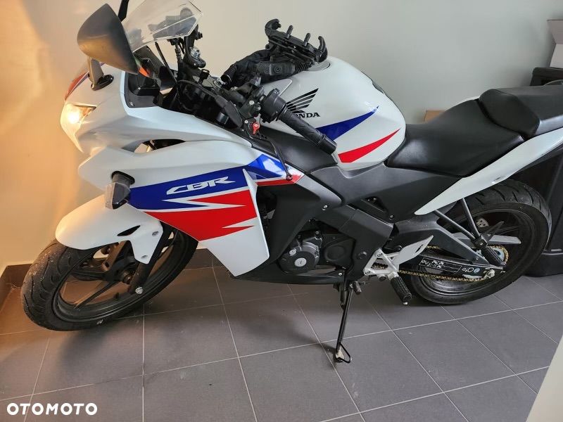 Honda CBR - 1