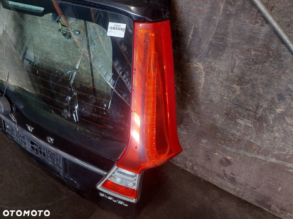 KOMPLETNY TYŁ VOLVO V70 III LIFT 019-26 KLAPA ELEKTRYCZNA ZDERZAK TYŁ LAMPY - 6